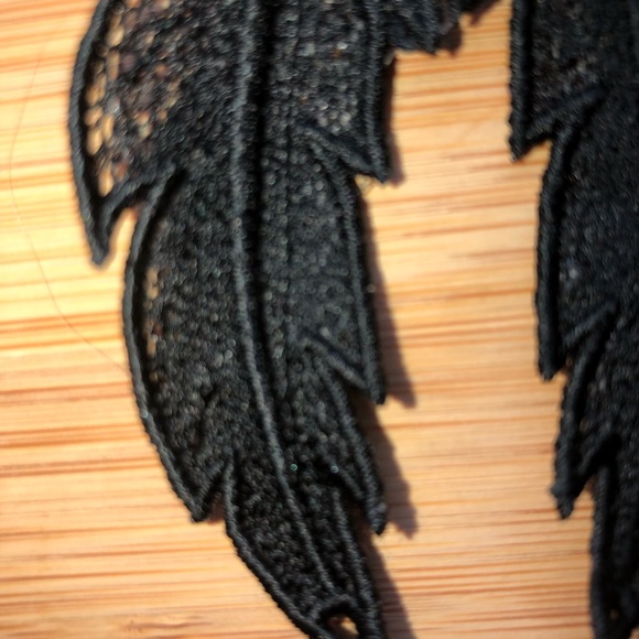 Embroidered Lace Feather Earrings - Picture 3 of 5
